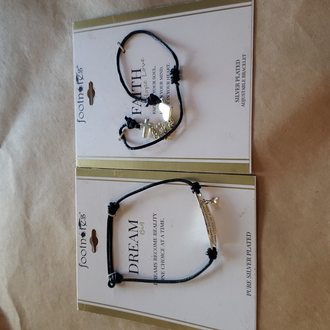 Footnotes Bracelets 15$
